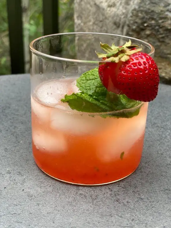 Strawberry Basil Smash