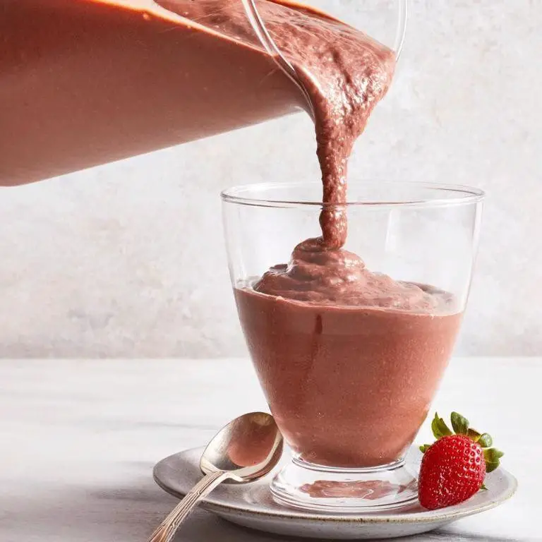 Strawberry Chocolate Smoothie with Milk