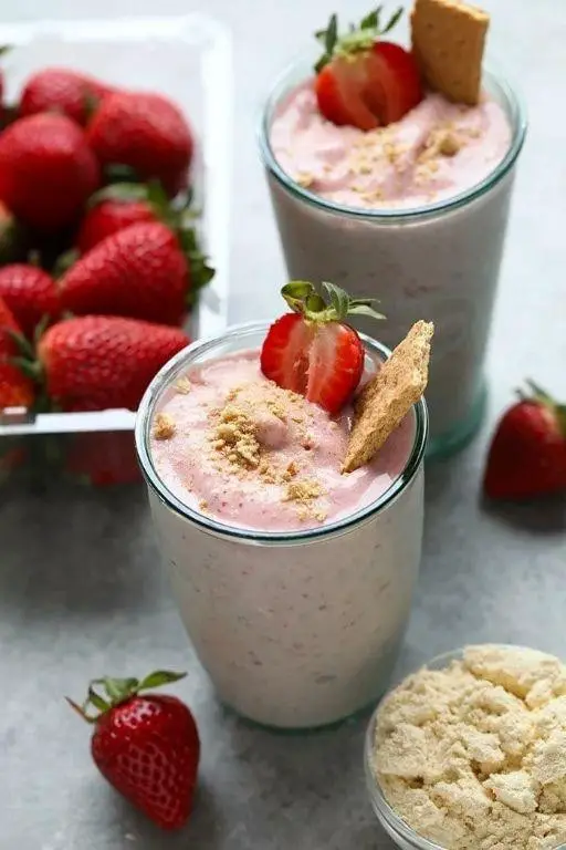 Strawberry Cream Mass Building Shake