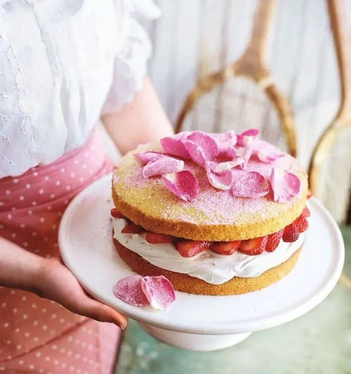 Strawberry Rose Victoria Sponge