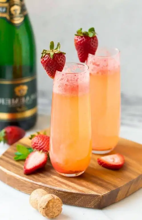 Strawberry Sparkling Wine Cocktail