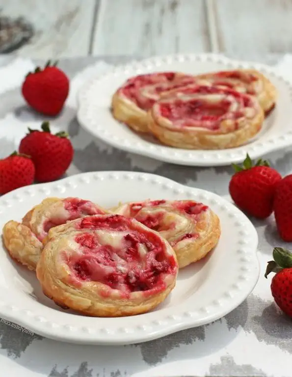 Strawberry and Cream Cheese Pinwheels