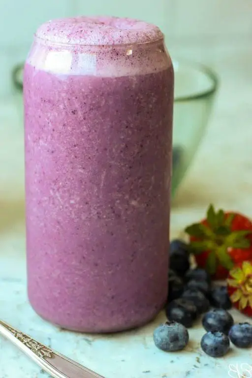 Svelte Berry Smoothie