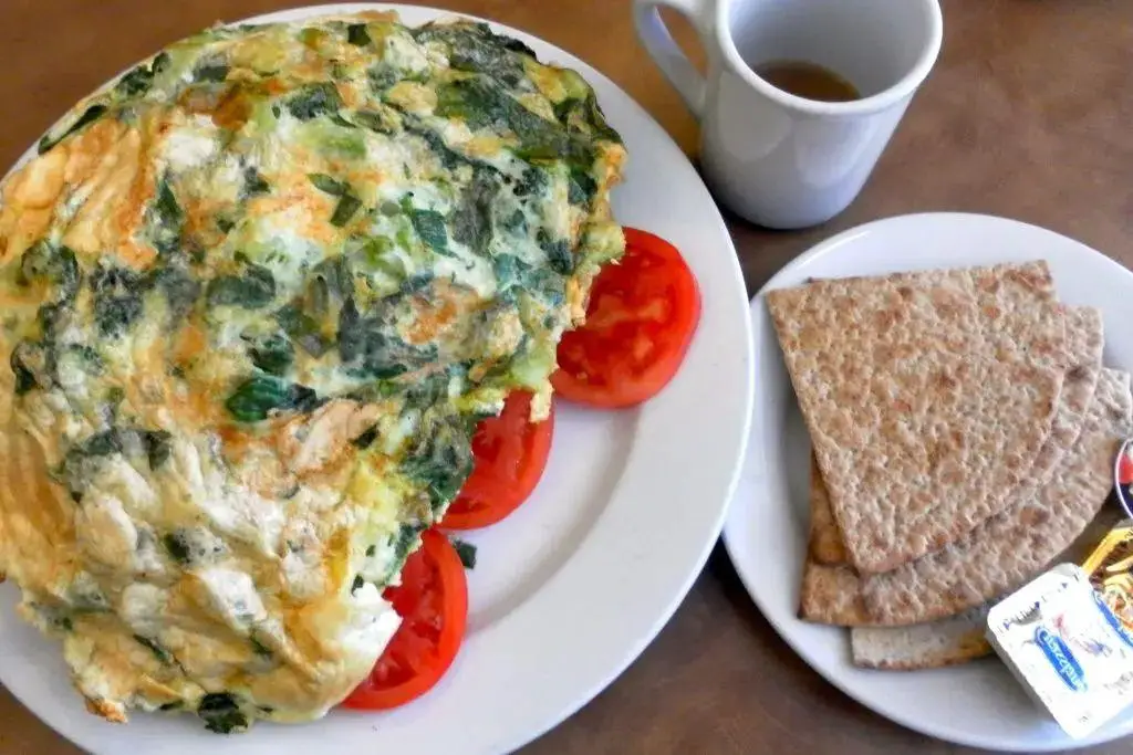 Svelte Spinach Omelette