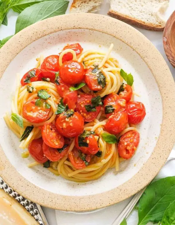 Svelte Tomato Basil Pasta