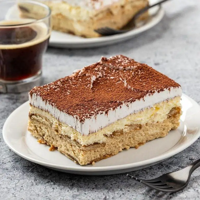 Tiramisu Cheesecake Bars