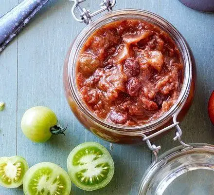 Tomato and Apple Chutney