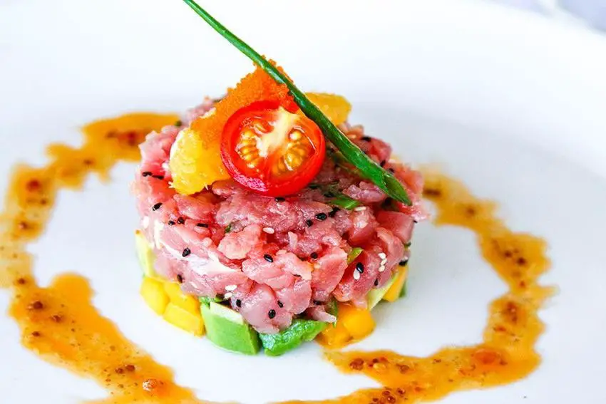 Tuna Tartare with Mango Salsa