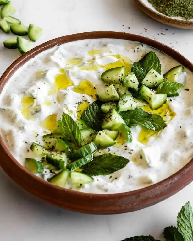 Turkish Cacik (Yogurt with Cucumbers and Garlic)