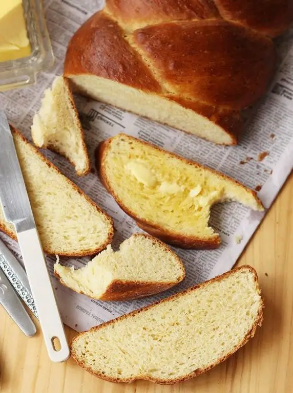 Vanilla Bean Sweet Yeast Bread