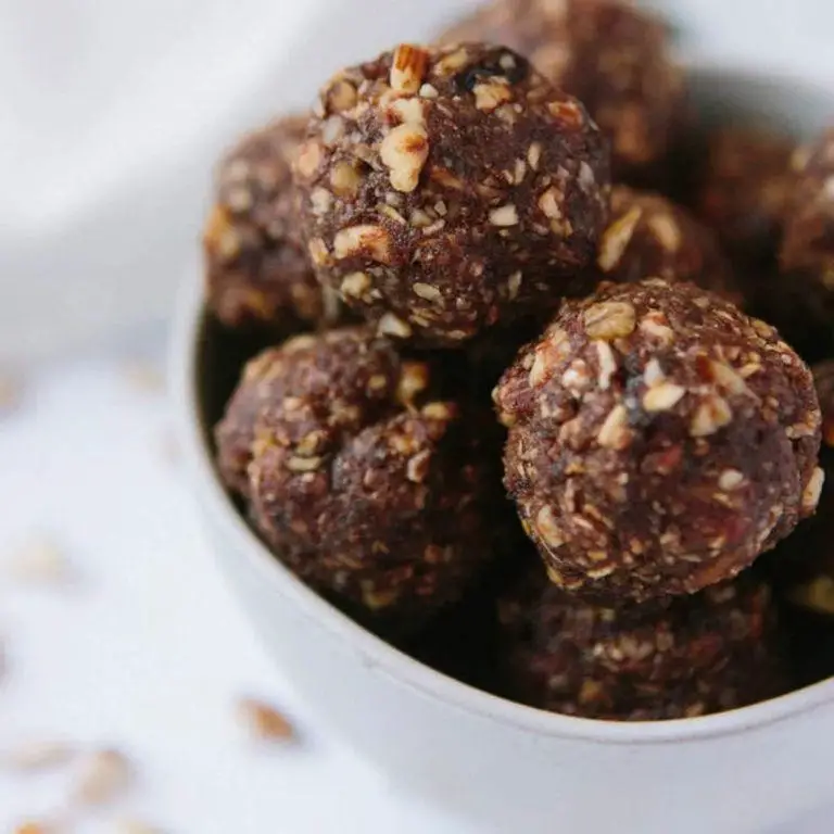 Vegan Cacao Nibs Energy Balls