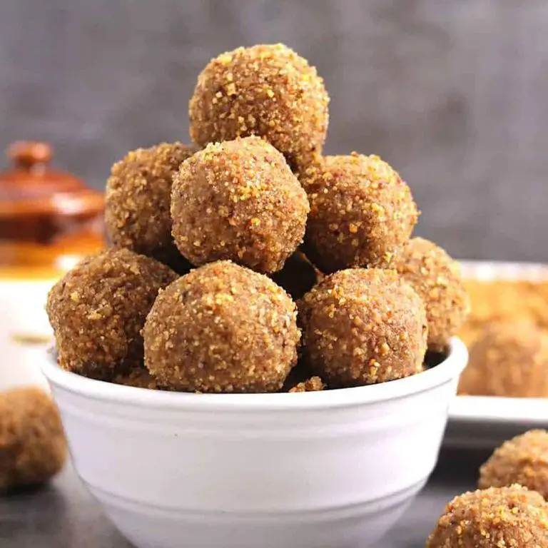 White Urad Dal Ladoo