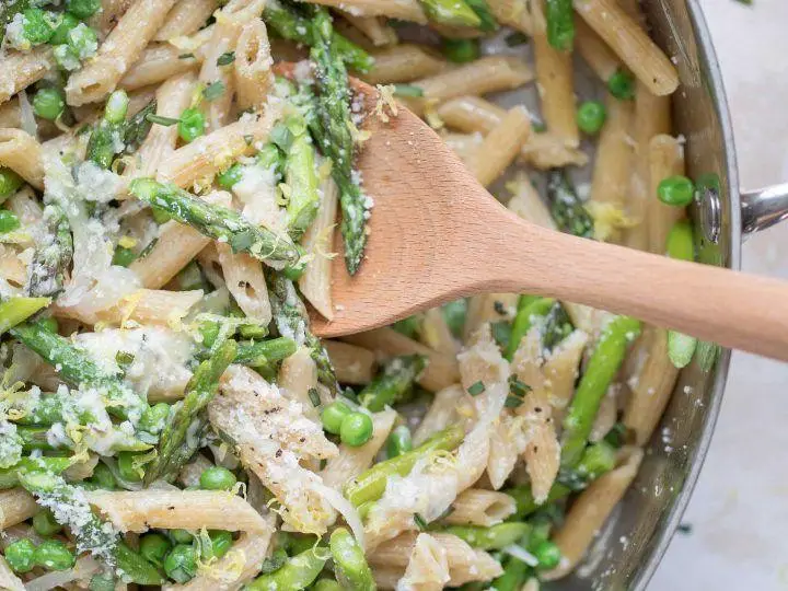 Whole Grain Penne with Asparagus and Peas