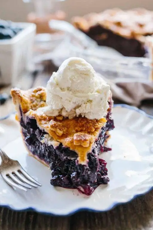 Classic Homemade Blueberry Pie Filling