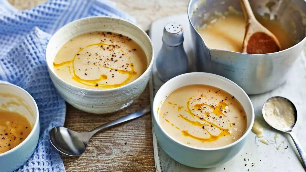 Parsnip and Apple Soup